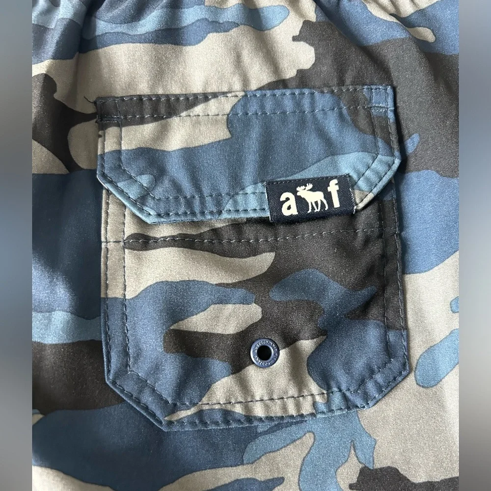 Abercrombie kids pool to play swim trunks athleisure shorts boys 9/10